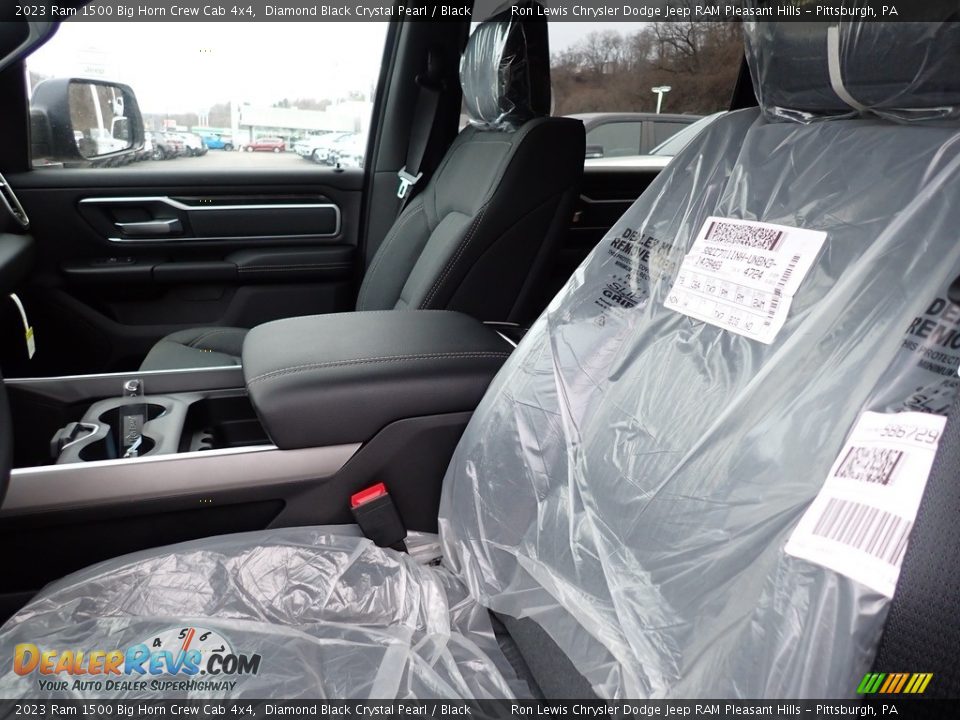 2023 Ram 1500 Big Horn Crew Cab 4x4 Diamond Black Crystal Pearl / Black Photo #12