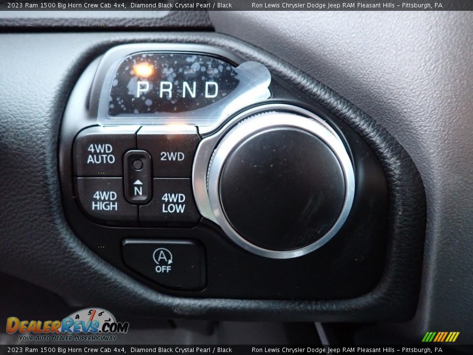 2023 Ram 1500 Big Horn Crew Cab 4x4 Diamond Black Crystal Pearl / Black Photo #18
