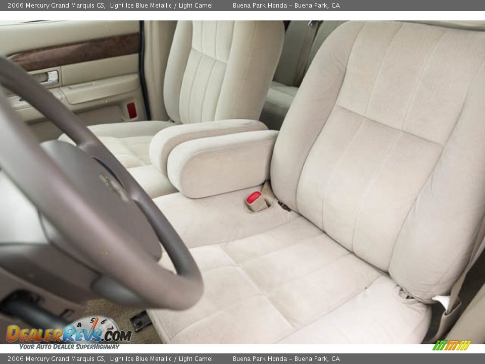Front Seat of 2006 Mercury Grand Marquis GS Photo #19