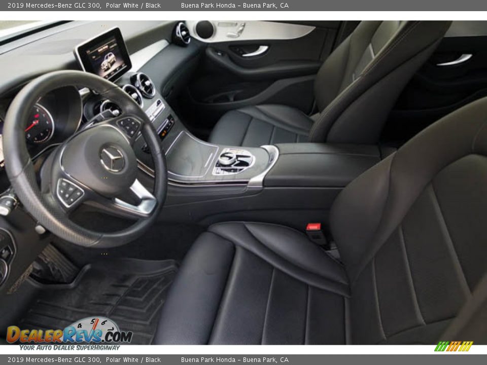2019 Mercedes-Benz GLC 300 Polar White / Black Photo #3