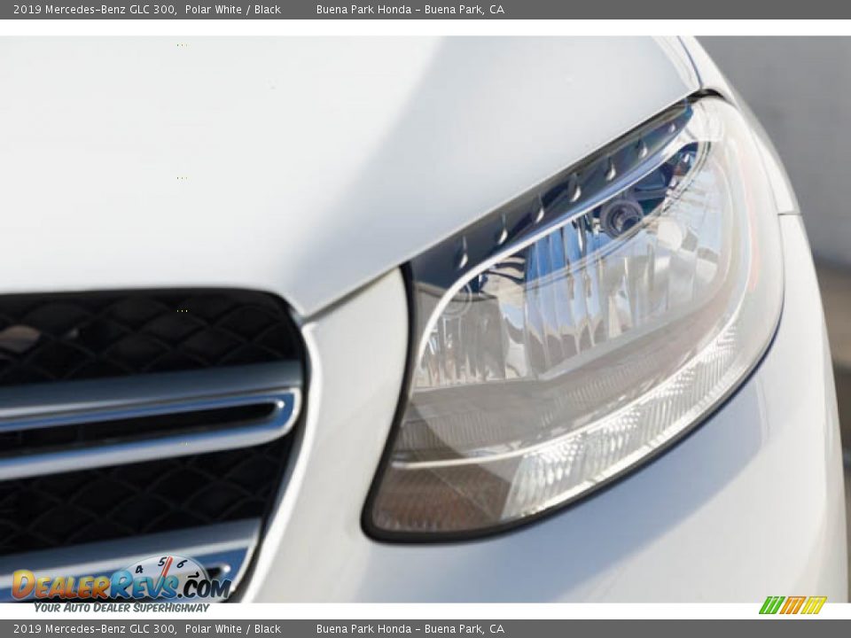 2019 Mercedes-Benz GLC 300 Polar White / Black Photo #9