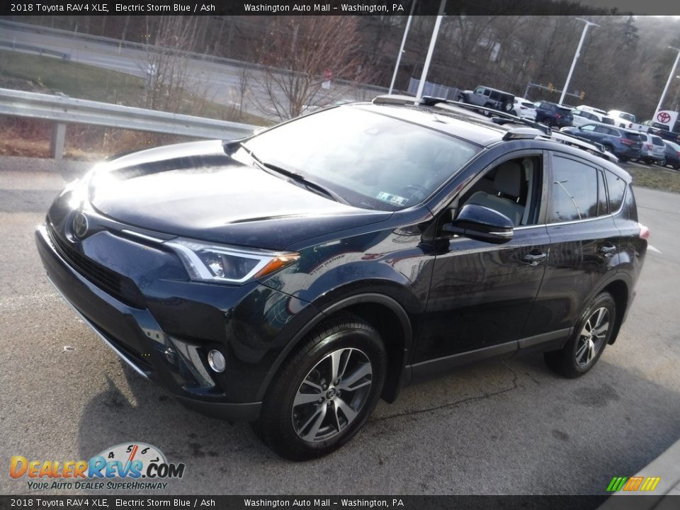 2018 Toyota RAV4 XLE Electric Storm Blue / Ash Photo #12