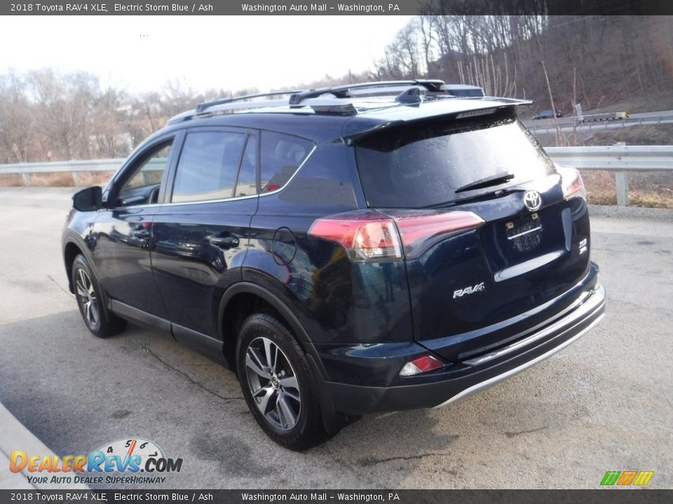 2018 Toyota RAV4 XLE Electric Storm Blue / Ash Photo #14