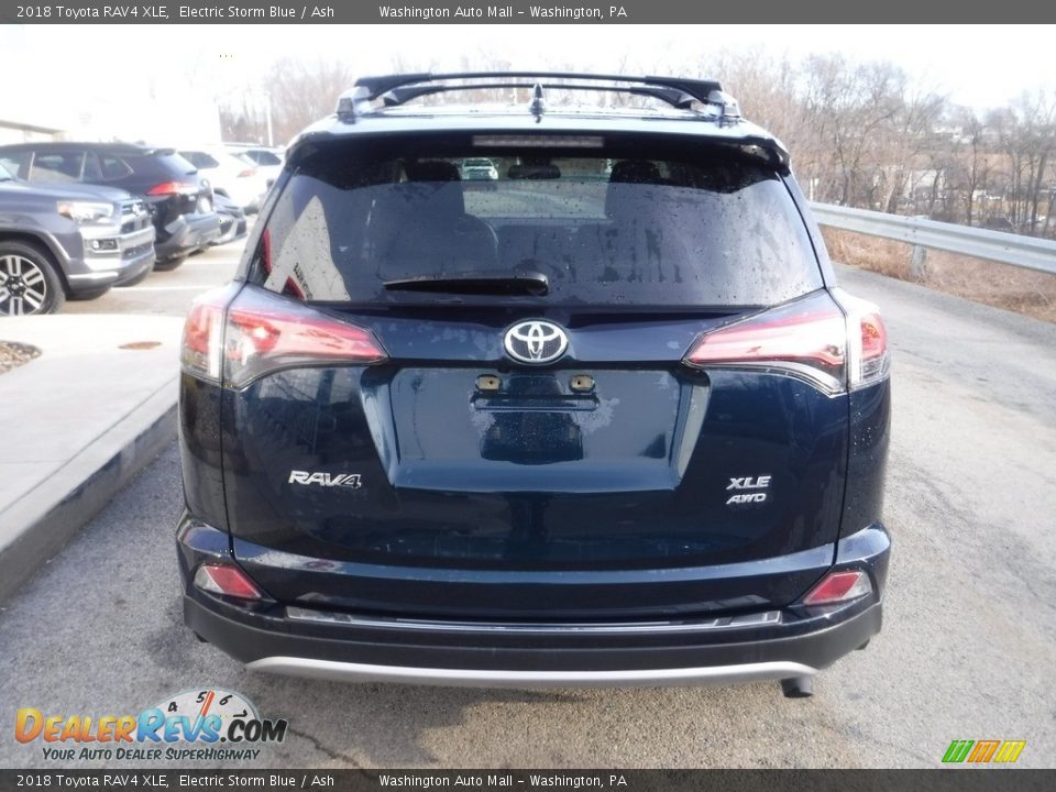 2018 Toyota RAV4 XLE Electric Storm Blue / Ash Photo #15