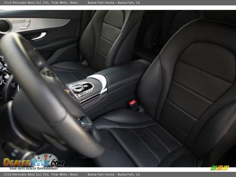2019 Mercedes-Benz GLC 300 Polar White / Black Photo #19
