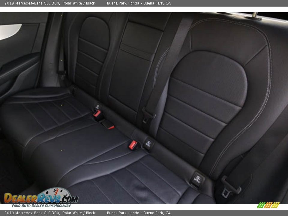 2019 Mercedes-Benz GLC 300 Polar White / Black Photo #20