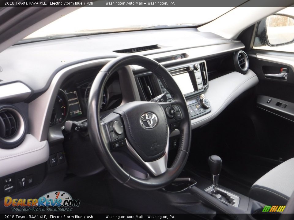 2018 Toyota RAV4 XLE Electric Storm Blue / Ash Photo #20