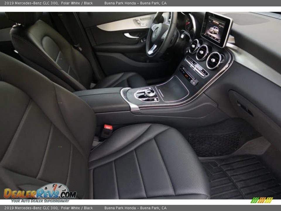 2019 Mercedes-Benz GLC 300 Polar White / Black Photo #23