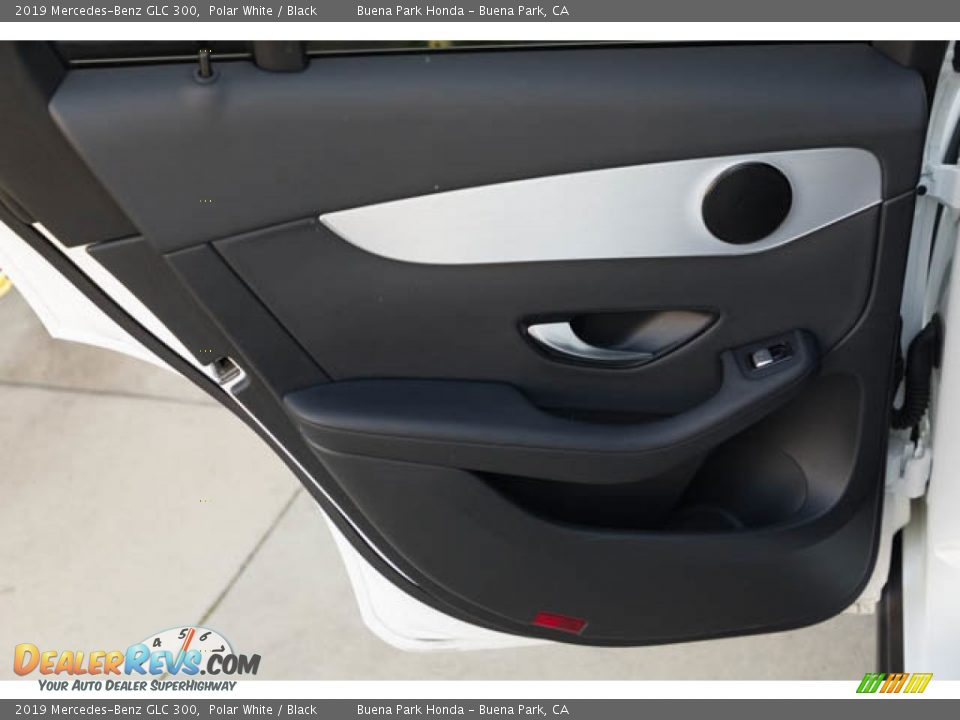 2019 Mercedes-Benz GLC 300 Polar White / Black Photo #30