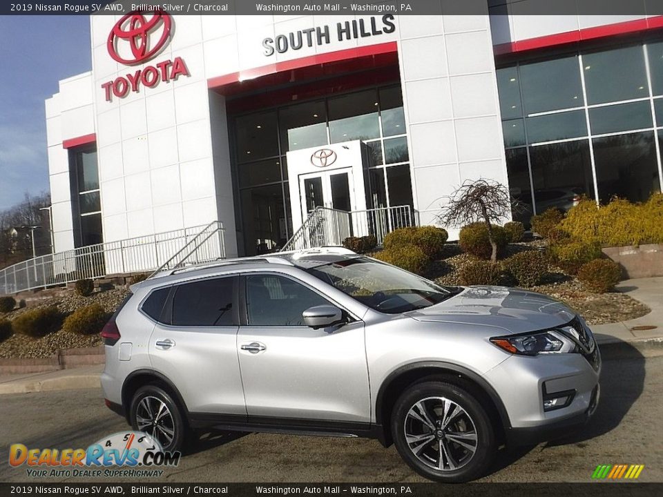 2019 Nissan Rogue SV AWD Brilliant Silver / Charcoal Photo #2