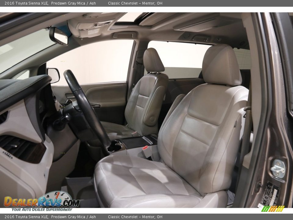 2016 Toyota Sienna XLE Predawn Gray Mica / Ash Photo #5