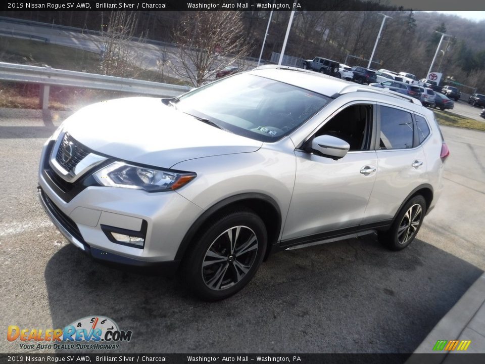 2019 Nissan Rogue SV AWD Brilliant Silver / Charcoal Photo #10