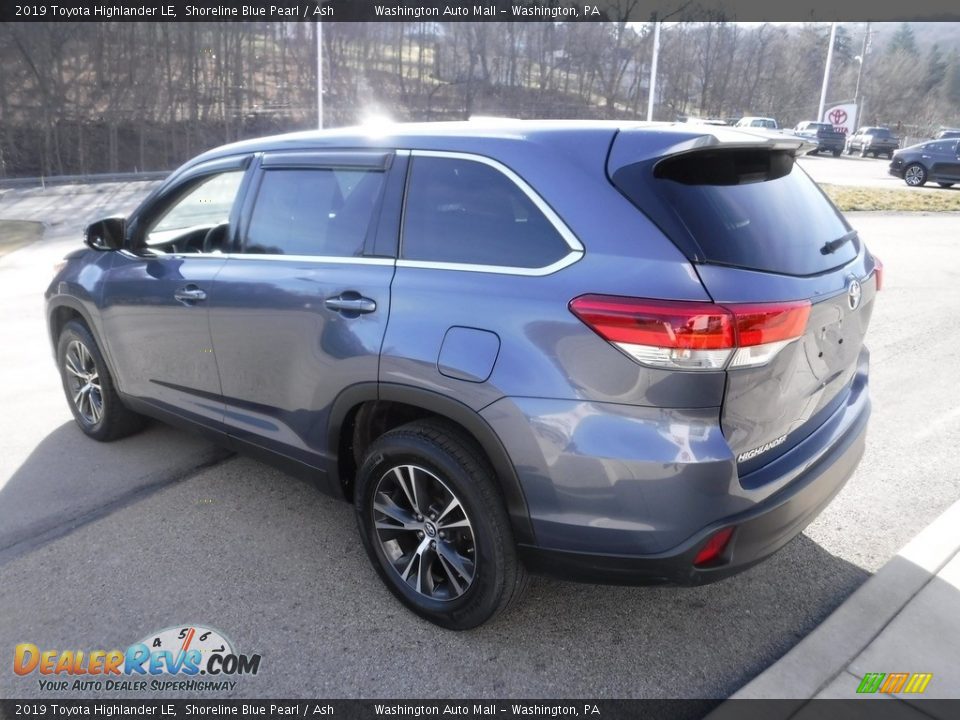 2019 Toyota Highlander LE Shoreline Blue Pearl / Ash Photo #14