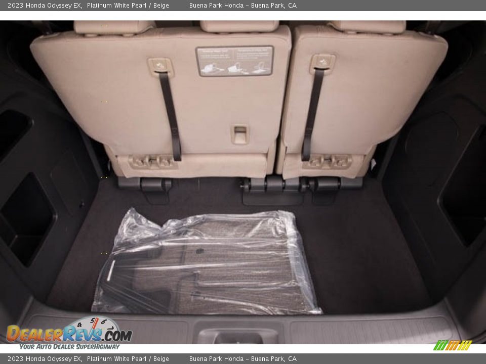 2023 Honda Odyssey EX Platinum White Pearl / Beige Photo #27