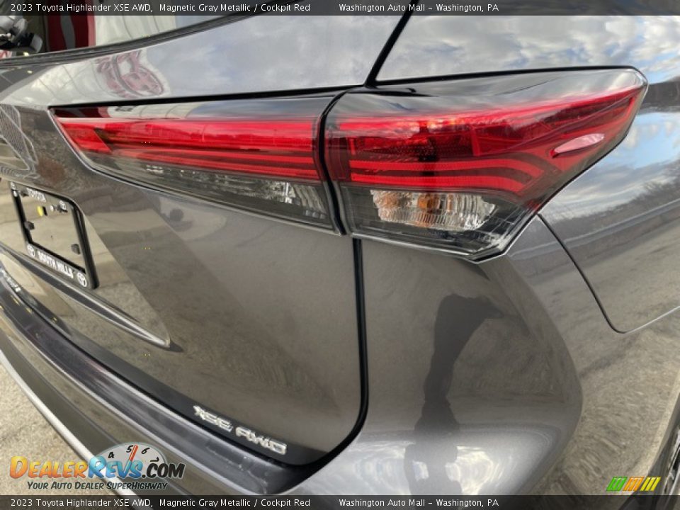 2023 Toyota Highlander XSE AWD Magnetic Gray Metallic / Cockpit Red Photo #28