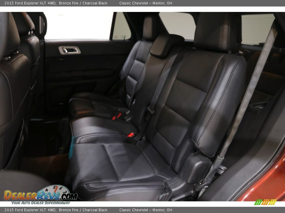 2015 Ford Explorer XLT 4WD Bronze Fire / Charcoal Black Photo #19