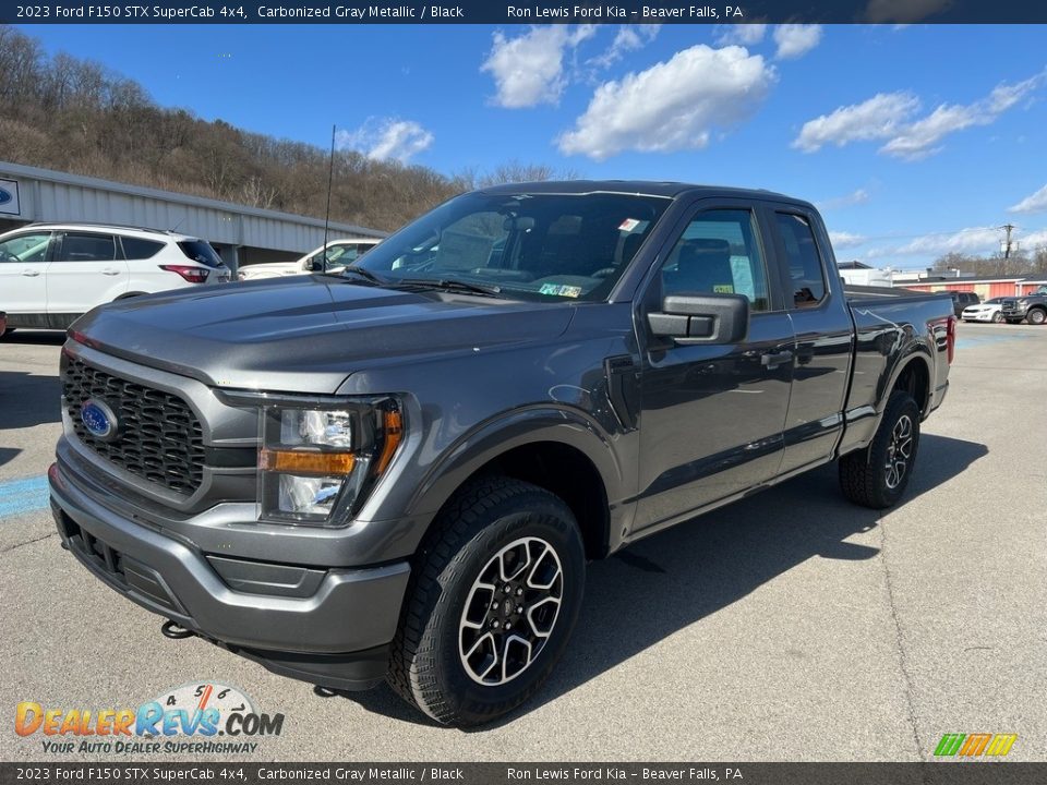 Front 3/4 View of 2023 Ford F150 STX SuperCab 4x4 Photo #4