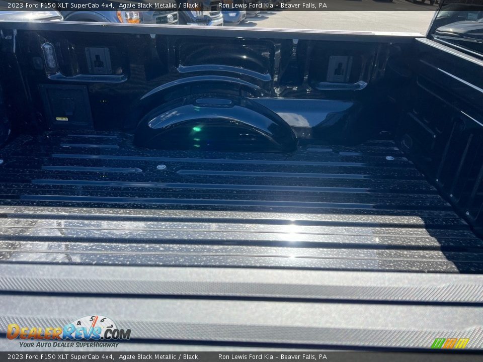 2023 Ford F150 XLT SuperCab 4x4 Agate Black Metallic / Black Photo #10
