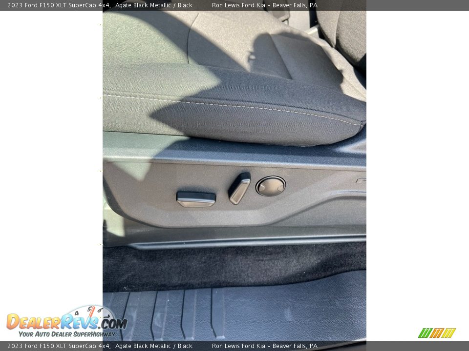 2023 Ford F150 XLT SuperCab 4x4 Agate Black Metallic / Black Photo #17