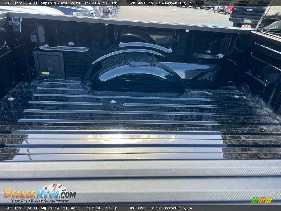 2023 Ford F150 XLT SuperCrew 4x4 Agate Black Metallic / Black Photo #10