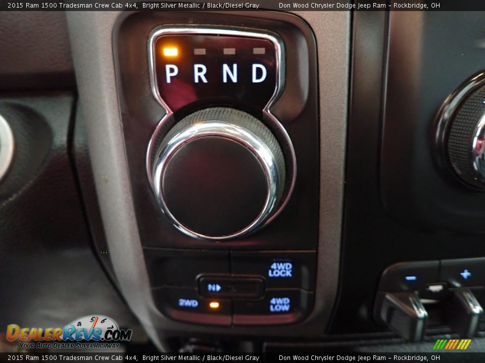 2015 Ram 1500 Tradesman Crew Cab 4x4 Shifter Photo #19