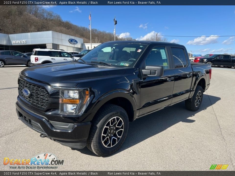 Front 3/4 View of 2023 Ford F150 STX SuperCrew 4x4 Photo #4