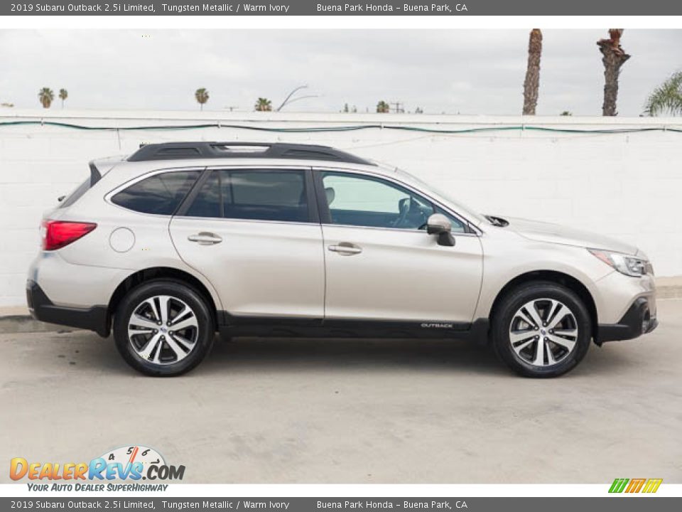 2019 Subaru Outback 2.5i Limited Tungsten Metallic / Warm Ivory Photo #12