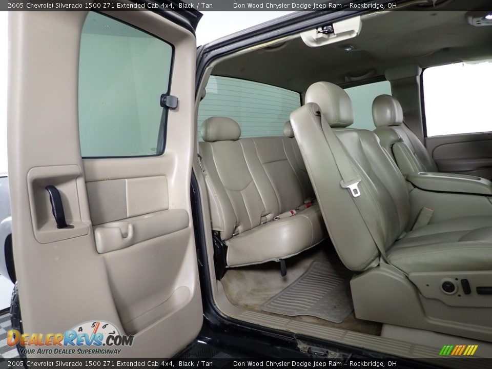 2005 Chevrolet Silverado 1500 Z71 Extended Cab 4x4 Black / Tan Photo #27
