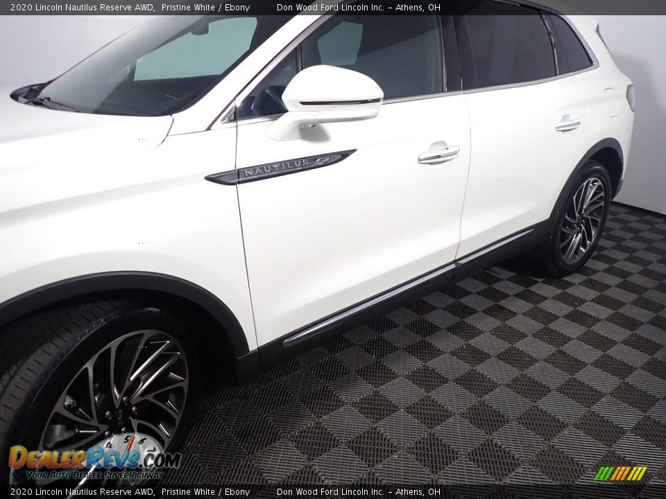 2020 Lincoln Nautilus Reserve AWD Pristine White / Ebony Photo #12