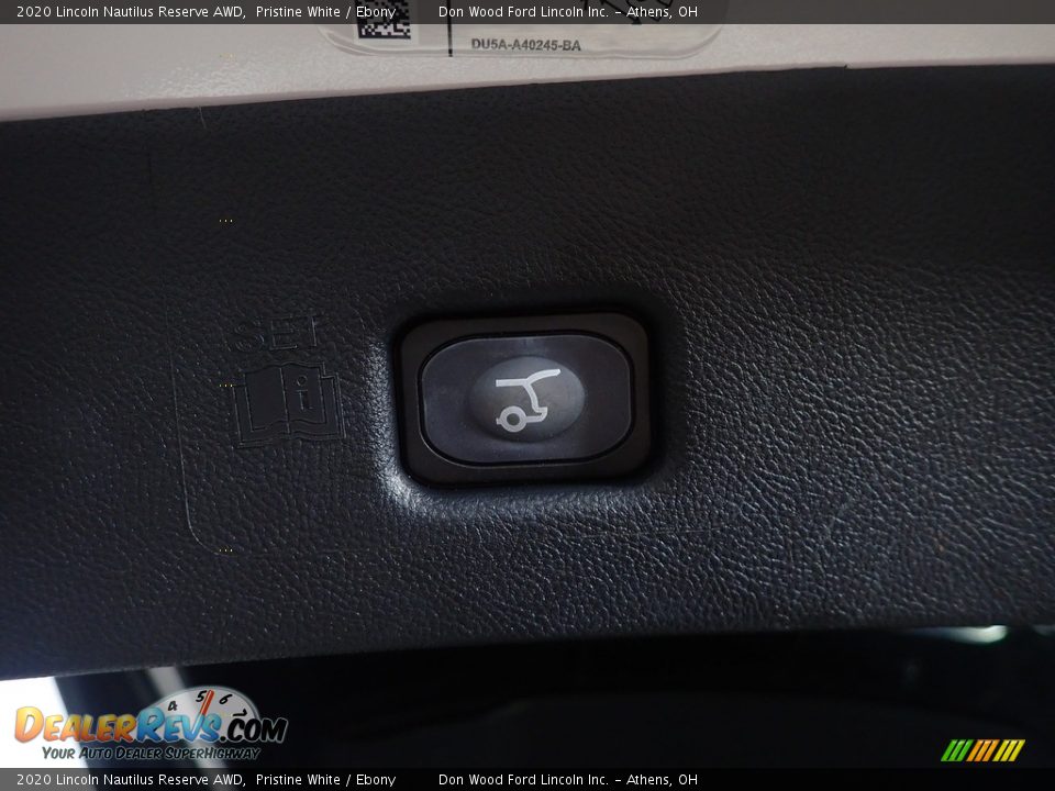 2020 Lincoln Nautilus Reserve AWD Pristine White / Ebony Photo #17