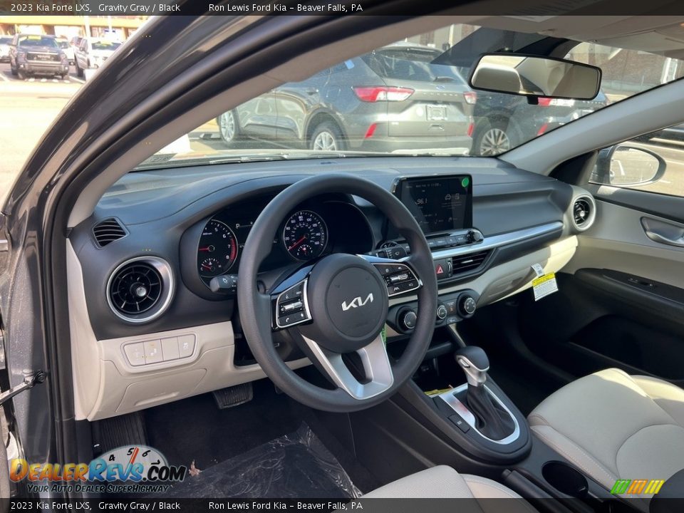 2023 Kia Forte LXS Gravity Gray / Black Photo #13