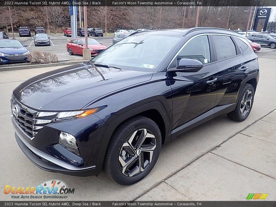 Front 3/4 View of 2023 Hyundai Tucson SEL Hybrid AWD Photo #7