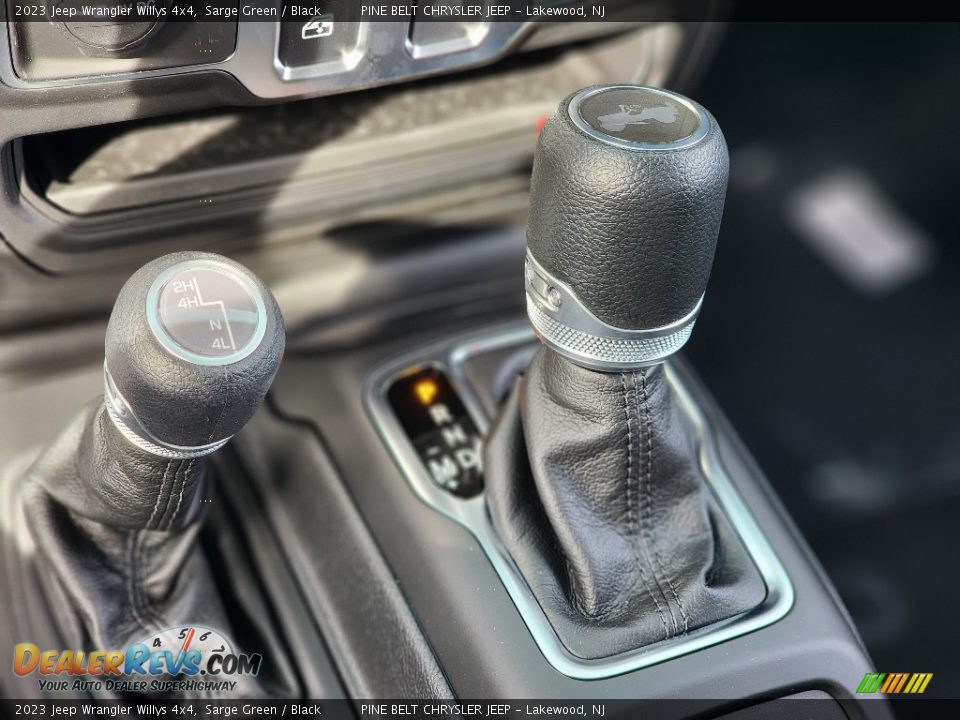2023 Jeep Wrangler Willys 4x4 Shifter Photo #13