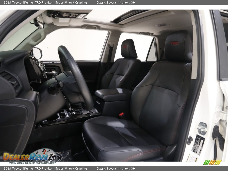 2019 Toyota 4Runner TRD Pro 4x4 Super White / Graphite Photo #5
