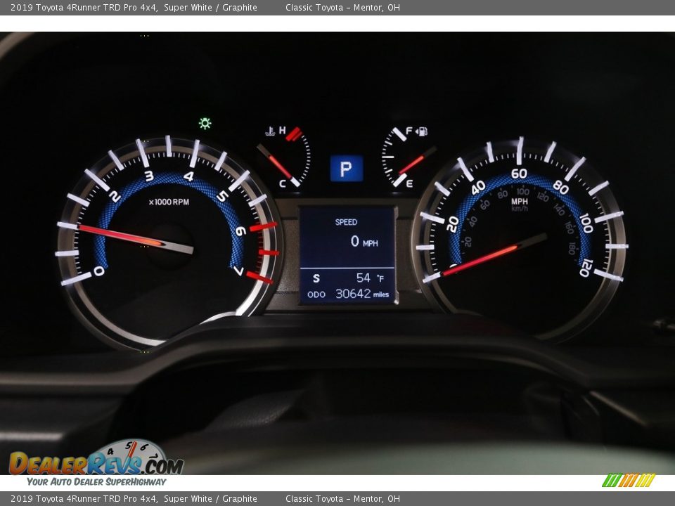 2019 Toyota 4Runner TRD Pro 4x4 Super White / Graphite Photo #8