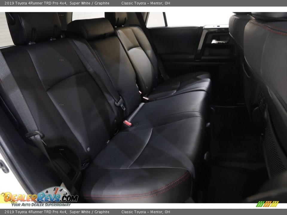 2019 Toyota 4Runner TRD Pro 4x4 Super White / Graphite Photo #18