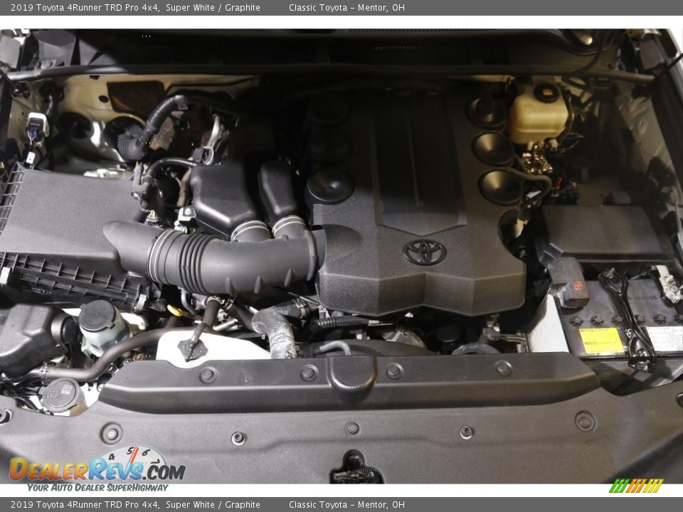 2019 Toyota 4Runner TRD Pro 4x4 Super White / Graphite Photo #21