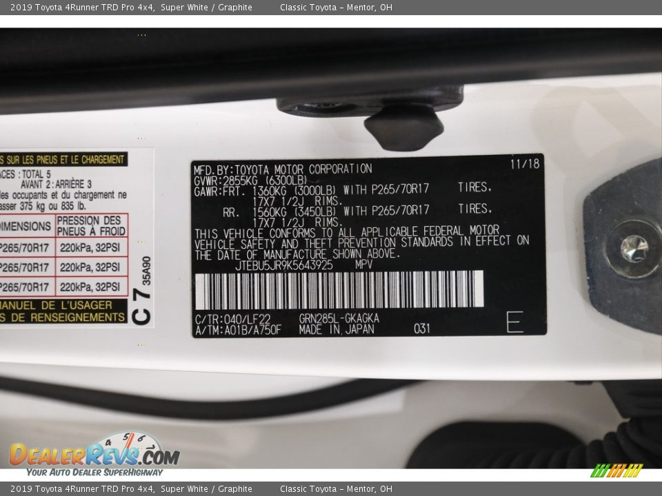 2019 Toyota 4Runner TRD Pro 4x4 Super White / Graphite Photo #23