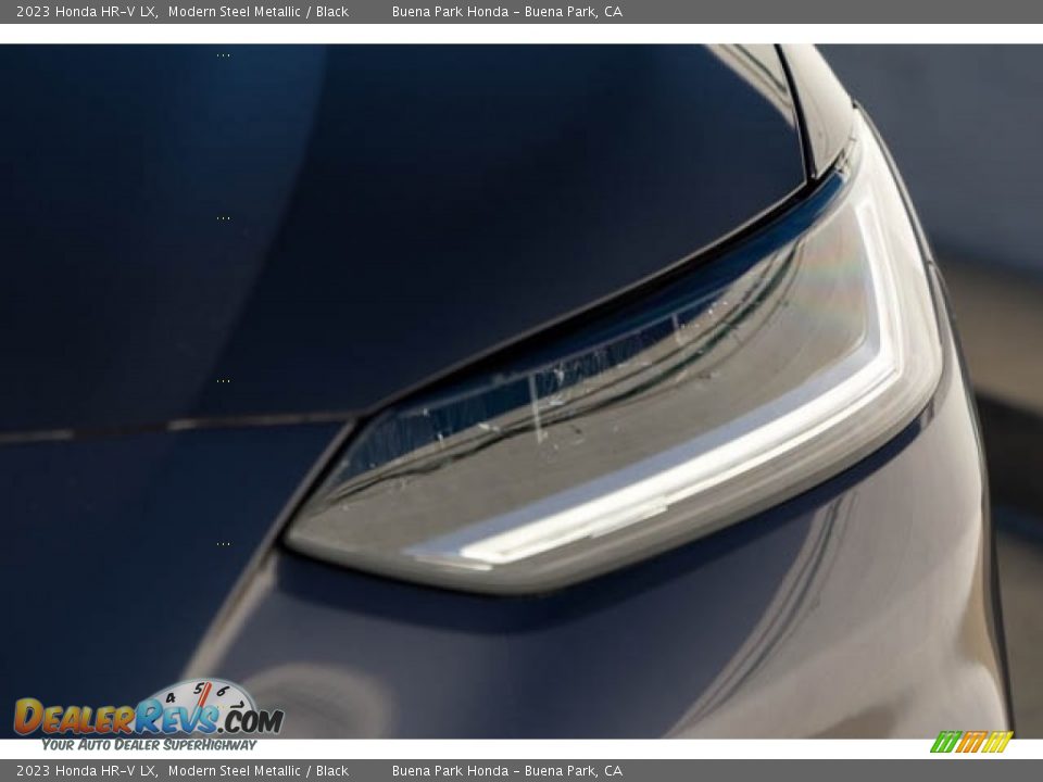 2023 Honda HR-V LX Modern Steel Metallic / Black Photo #5