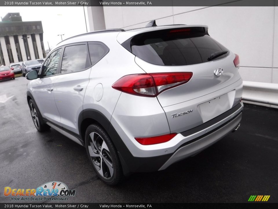 2018 Hyundai Tucson Value Molten Silver / Gray Photo #9