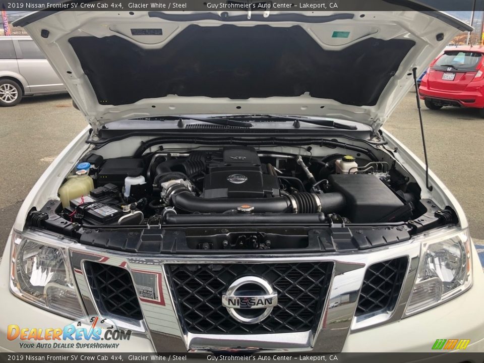 2019 Nissan Frontier SV Crew Cab 4x4 Glacier White / Steel Photo #17