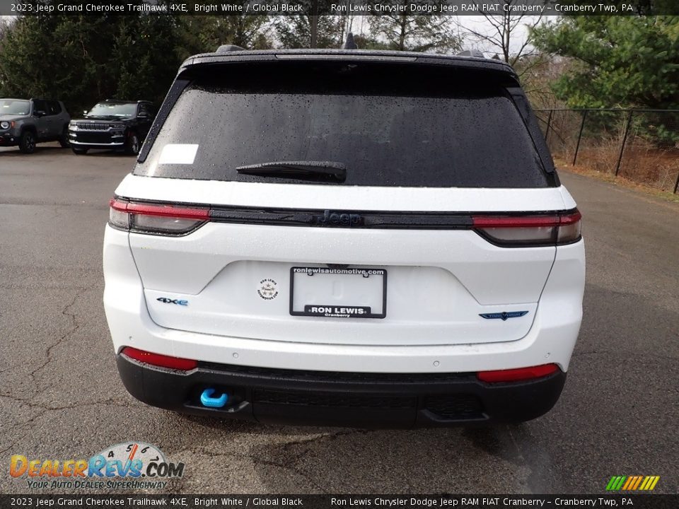 2023 Jeep Grand Cherokee Trailhawk 4XE Bright White / Global Black Photo #4