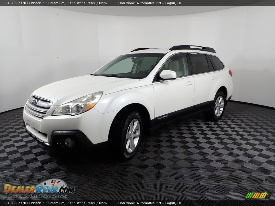 2014 Subaru Outback 2.5i Premium Satin White Pearl / Ivory Photo #5