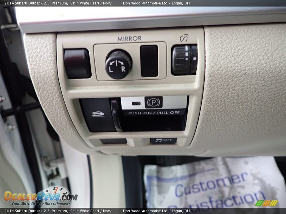 2014 Subaru Outback 2.5i Premium Satin White Pearl / Ivory Photo #15
