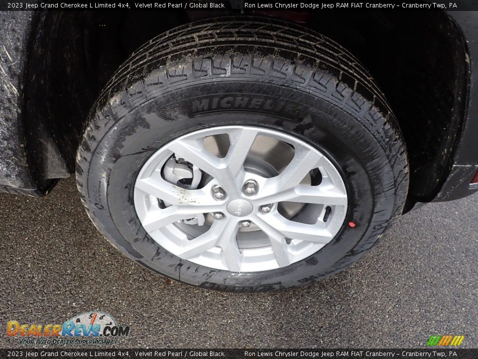 2023 Jeep Grand Cherokee L Limited 4x4 Velvet Red Pearl / Global Black Photo #9