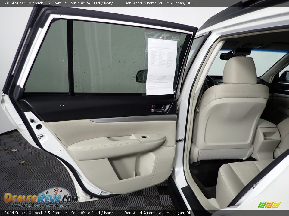2014 Subaru Outback 2.5i Premium Satin White Pearl / Ivory Photo #22