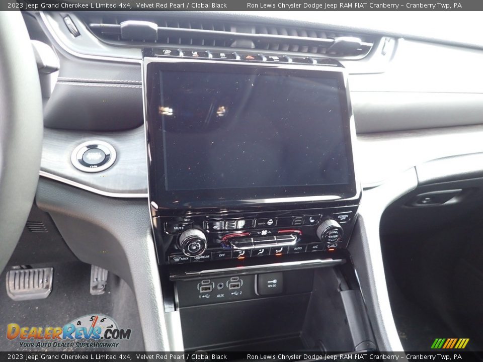 2023 Jeep Grand Cherokee L Limited 4x4 Velvet Red Pearl / Global Black Photo #17