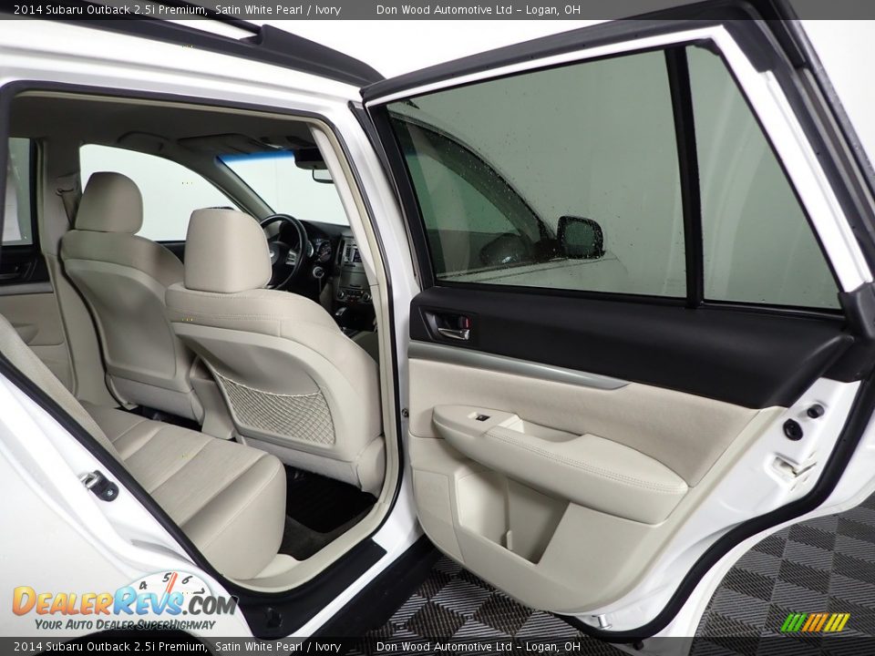 2014 Subaru Outback 2.5i Premium Satin White Pearl / Ivory Photo #27