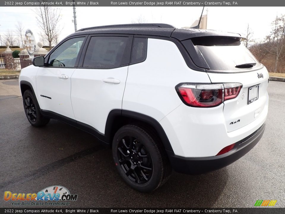 2022 Jeep Compass Altitude 4x4 Bright White / Black Photo #3