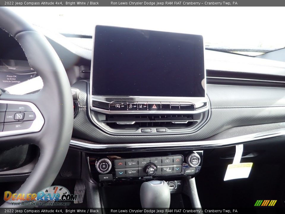 2022 Jeep Compass Altitude 4x4 Bright White / Black Photo #15